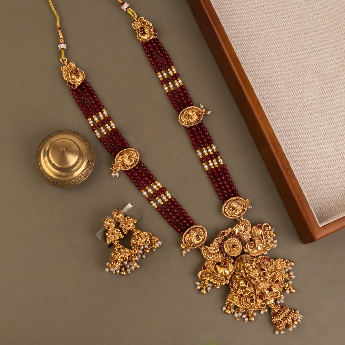 Necklace 050