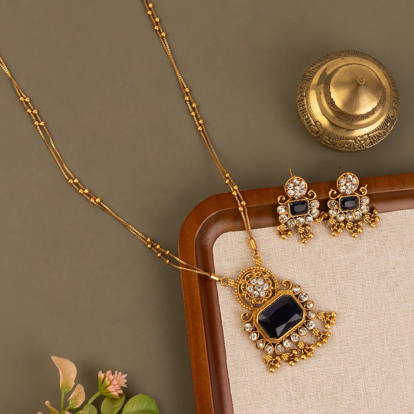 Necklace 042