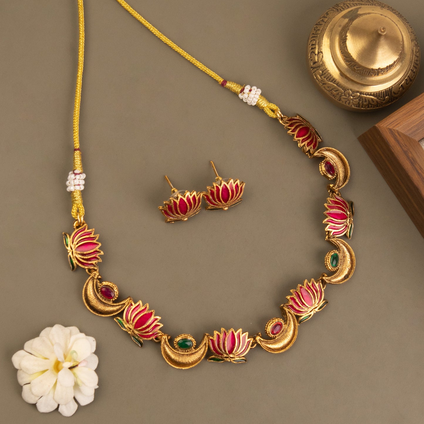 Necklace 073