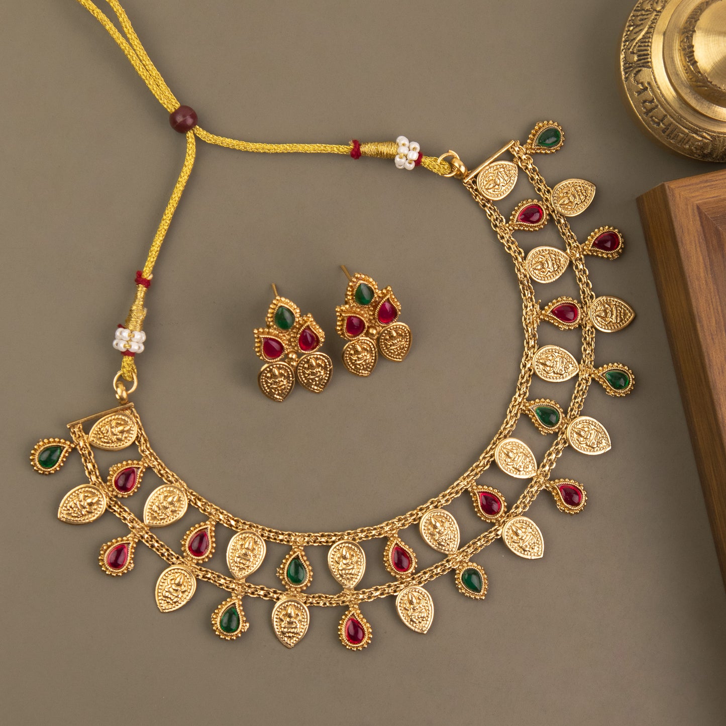 Necklace 162