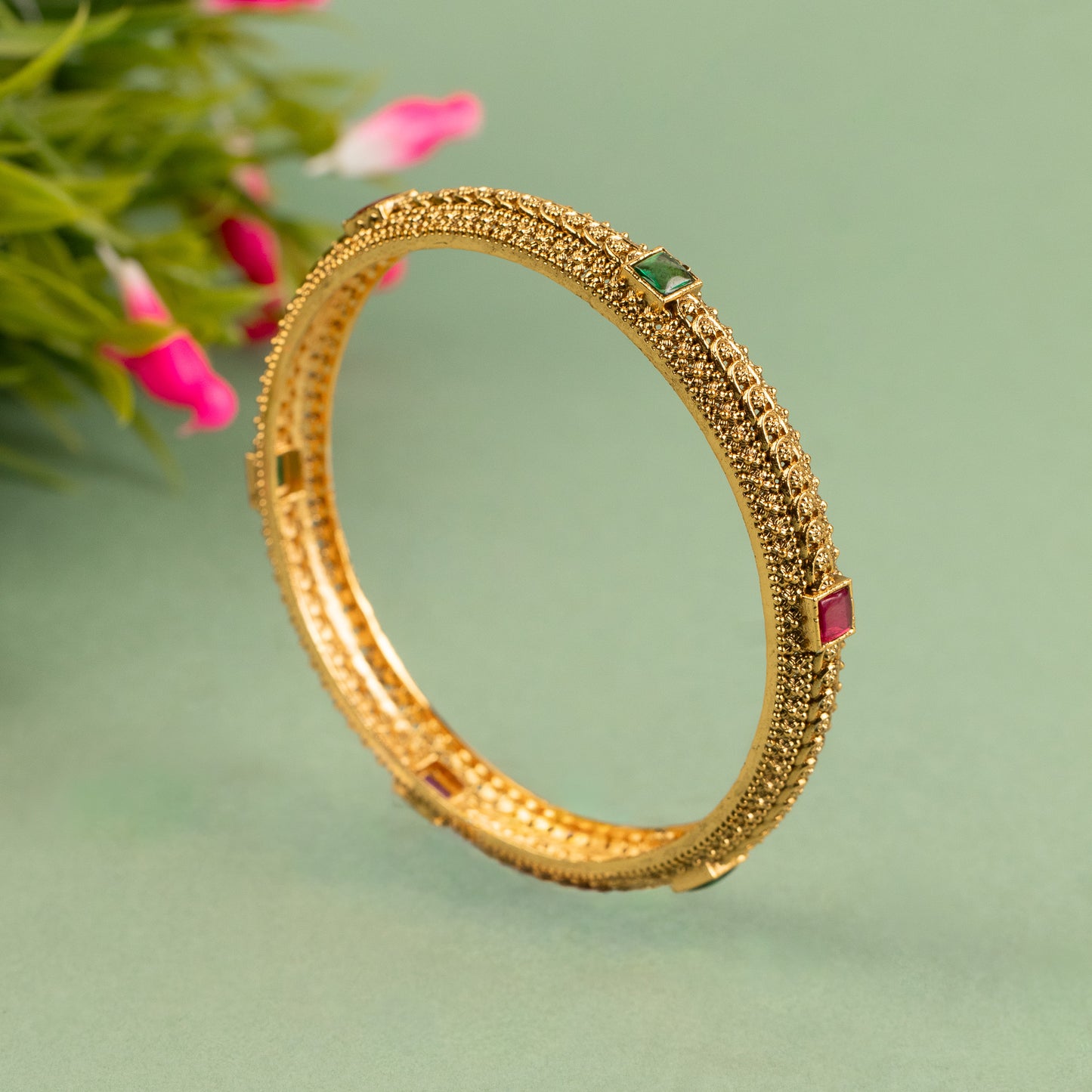 Premium Antique Bangle B556