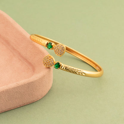 Cuff Bangle B563