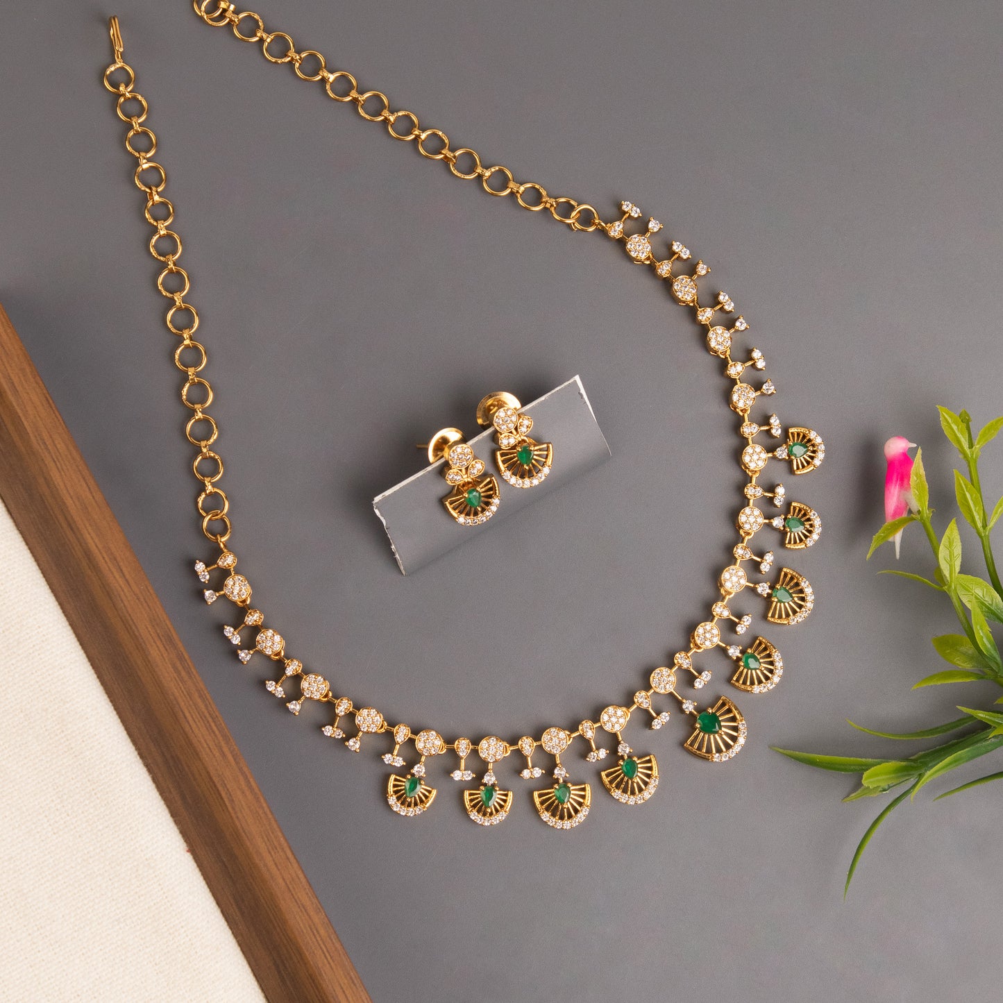 Necklace 384