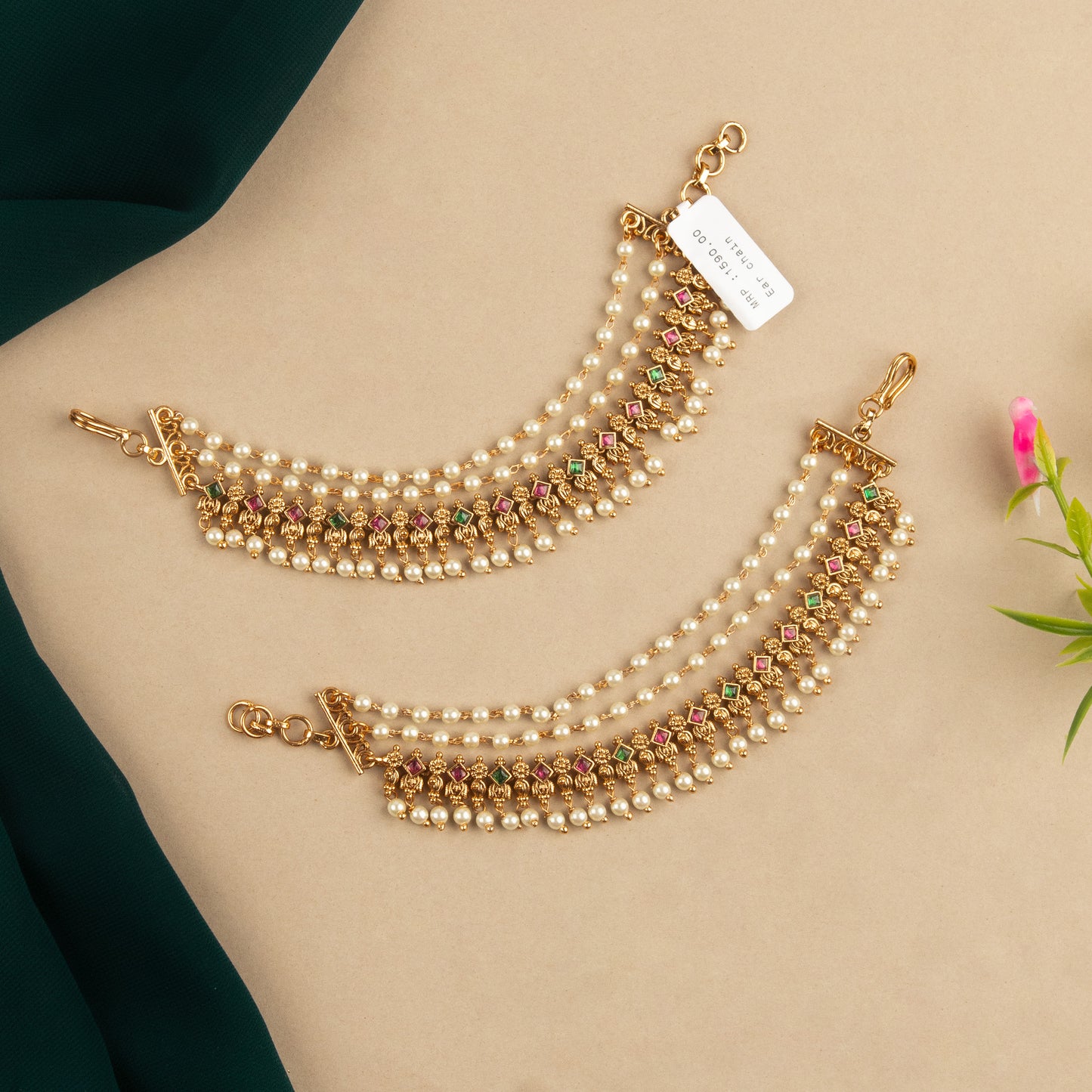 Premium Ear Chain EC70