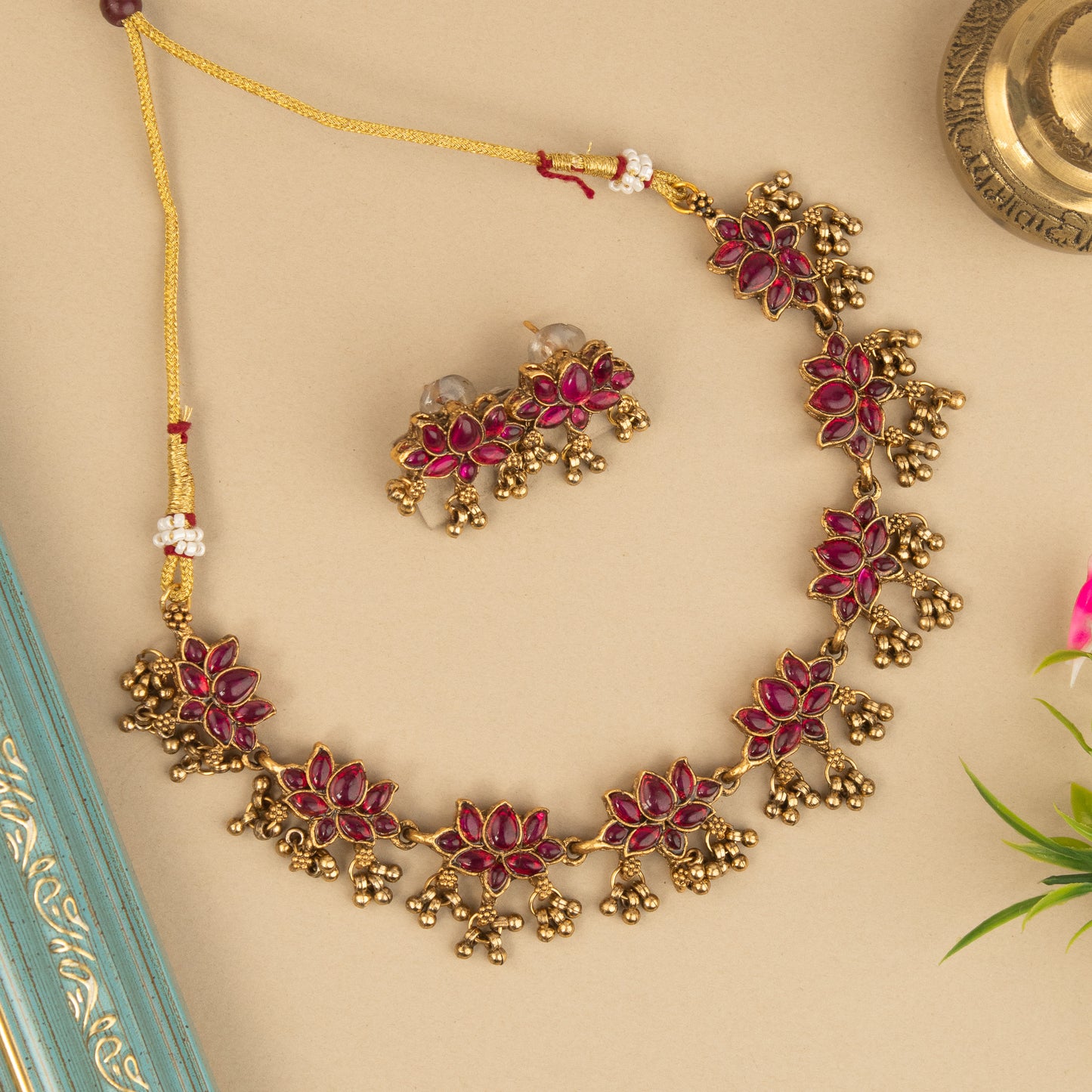 Necklace 529