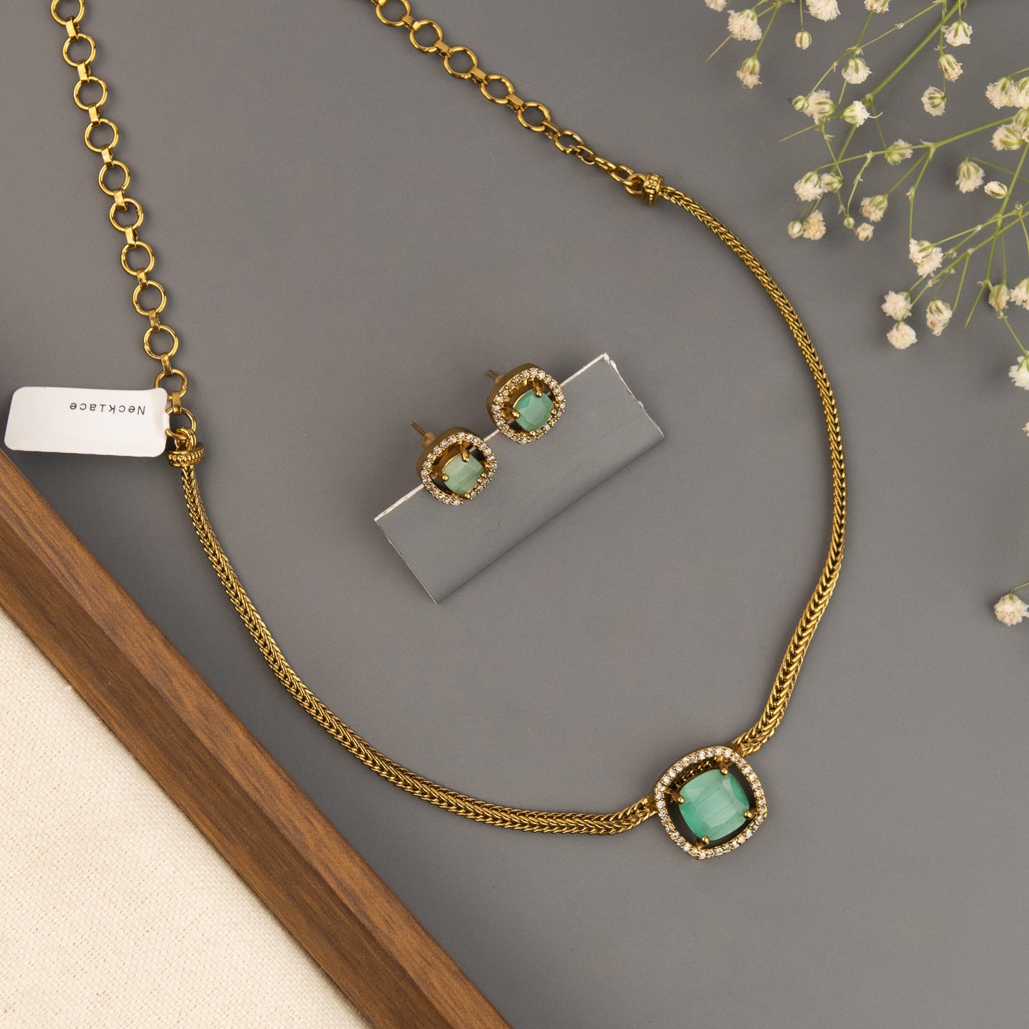 Necklace 484