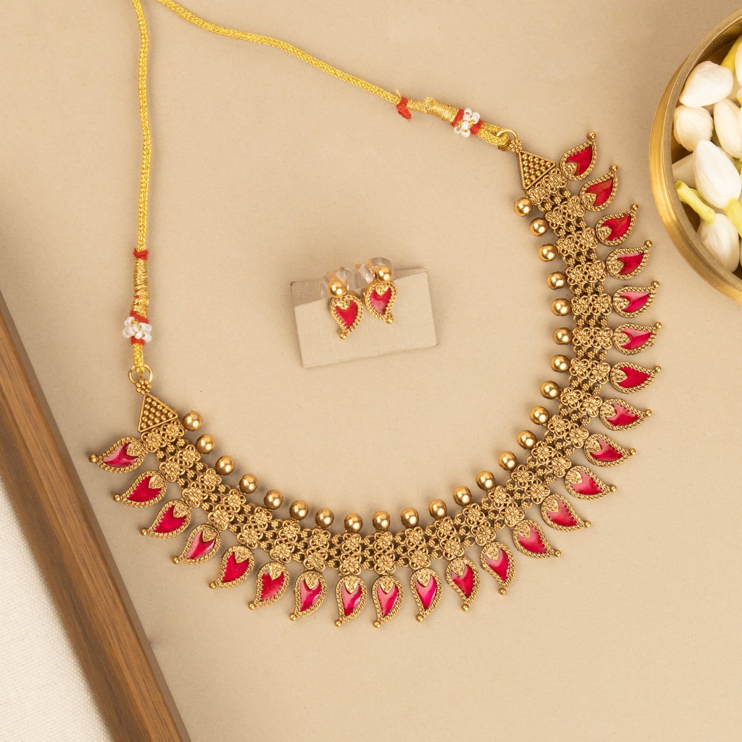 Necklace 180