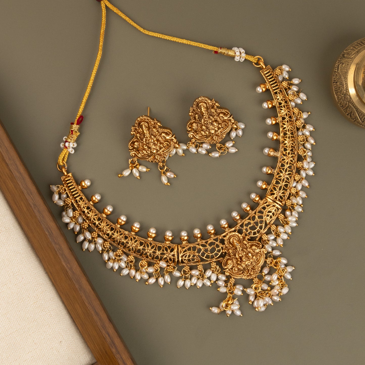 Necklace 667