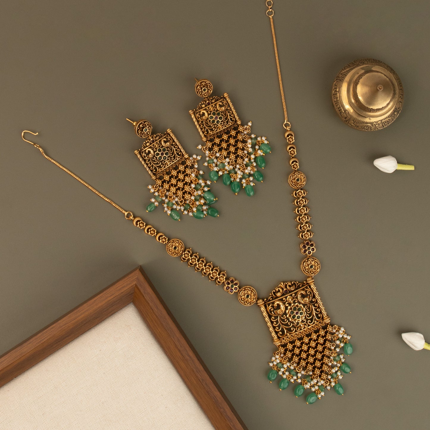 Premium Necklace 706