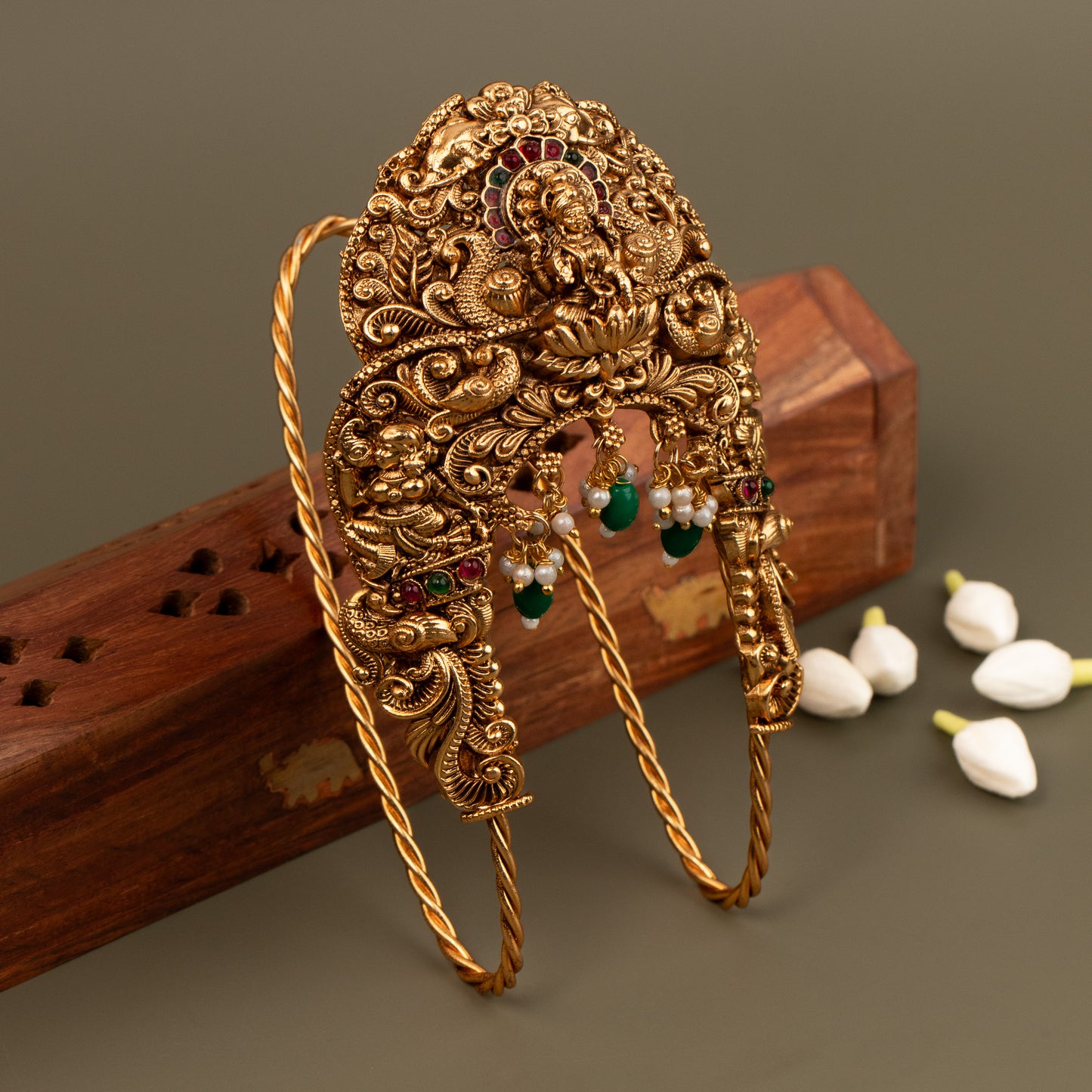 Premium Bridal Armlet BA03