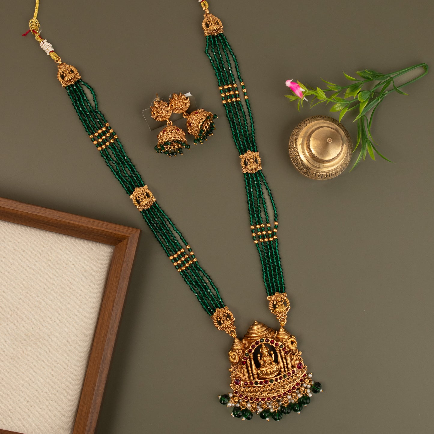 Necklace 749