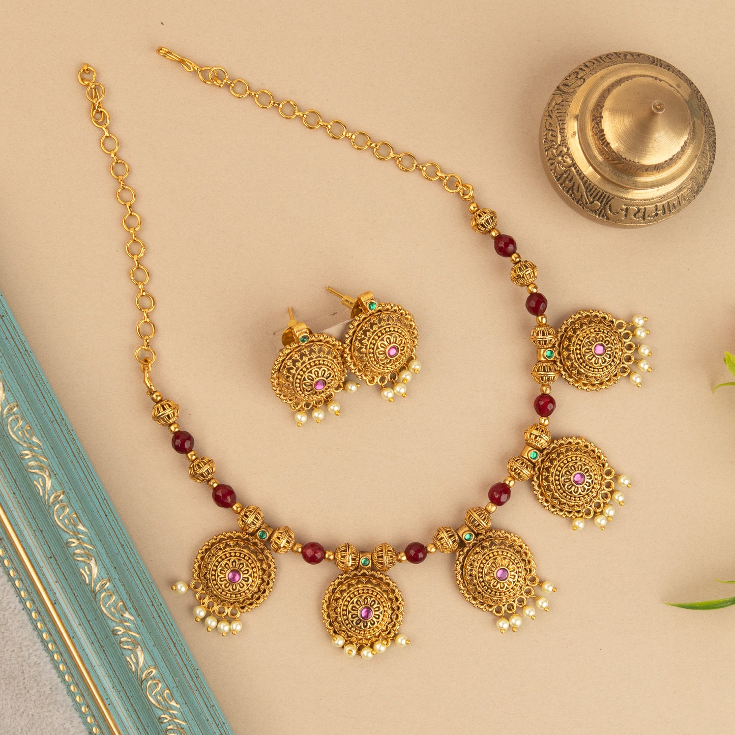 Premium Necklace 528