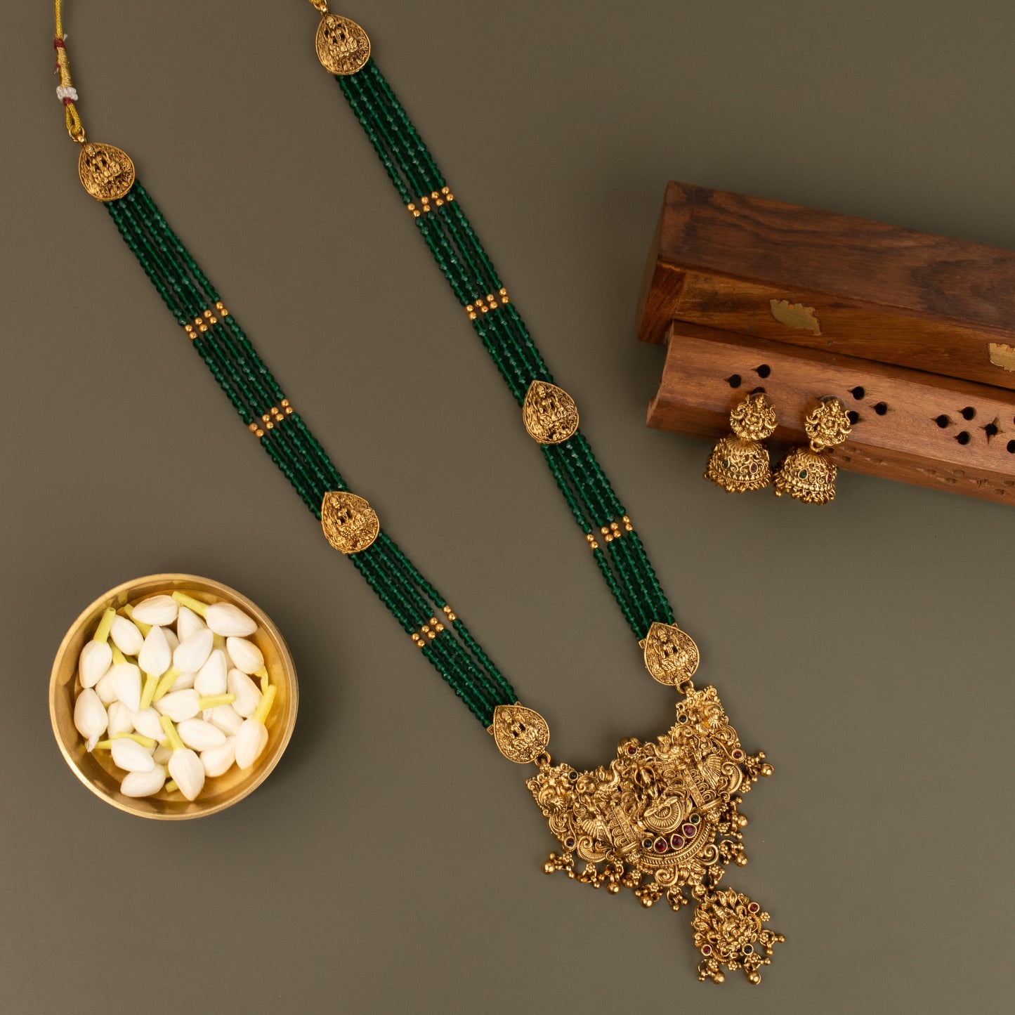 Necklace 909