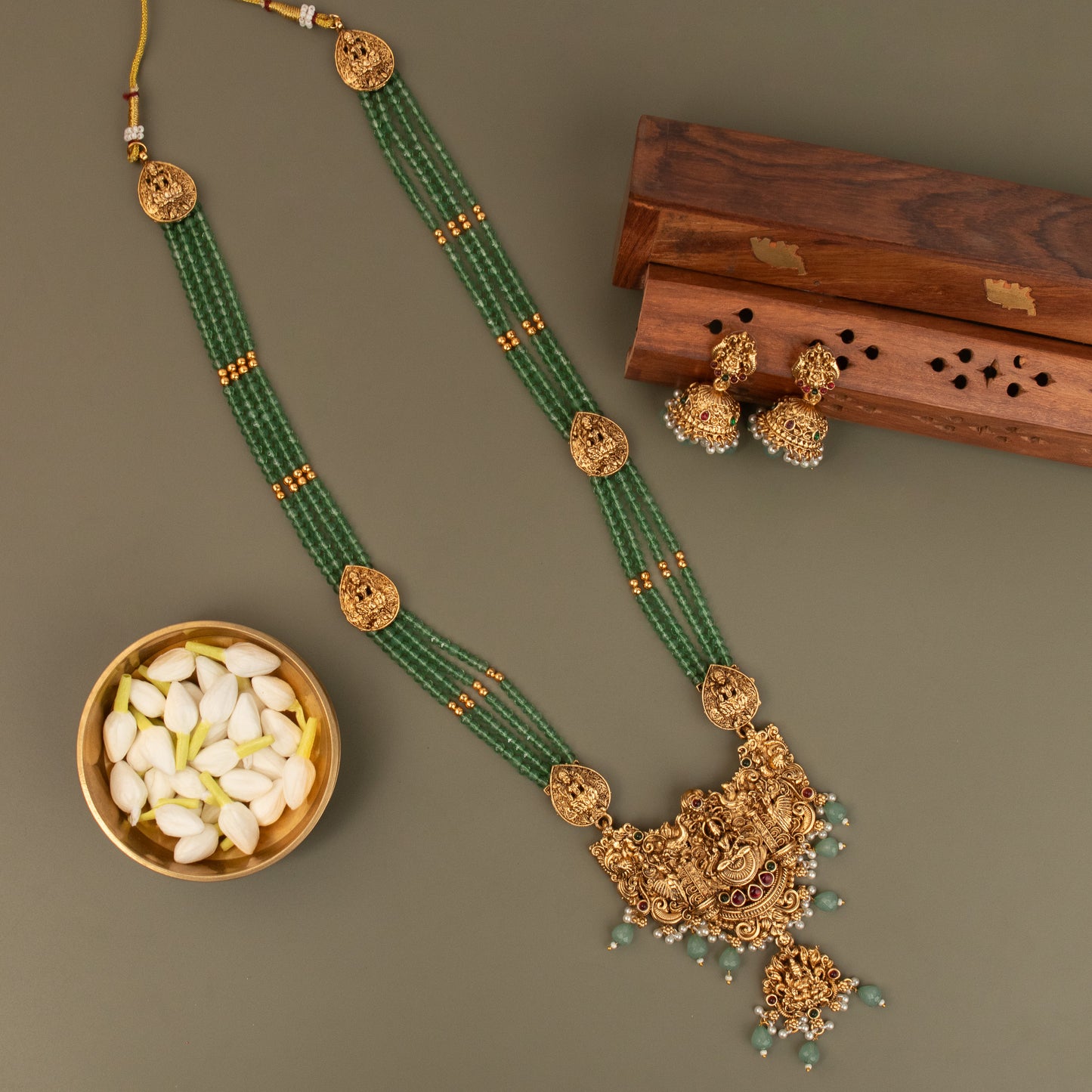 Necklace 909