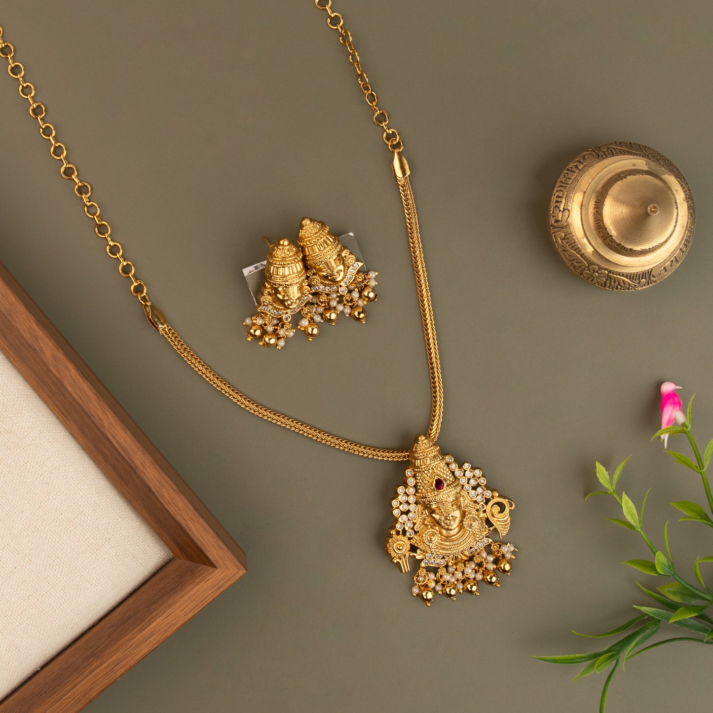 Necklace 975