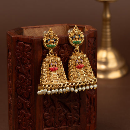 Antique Earrings E963