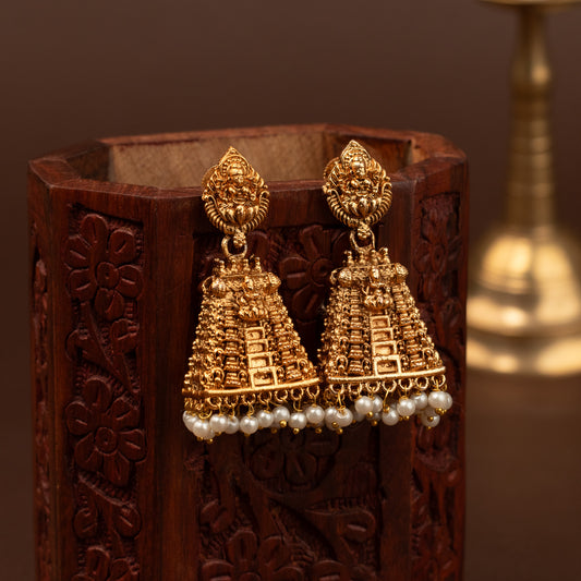 Antique Earrings E962