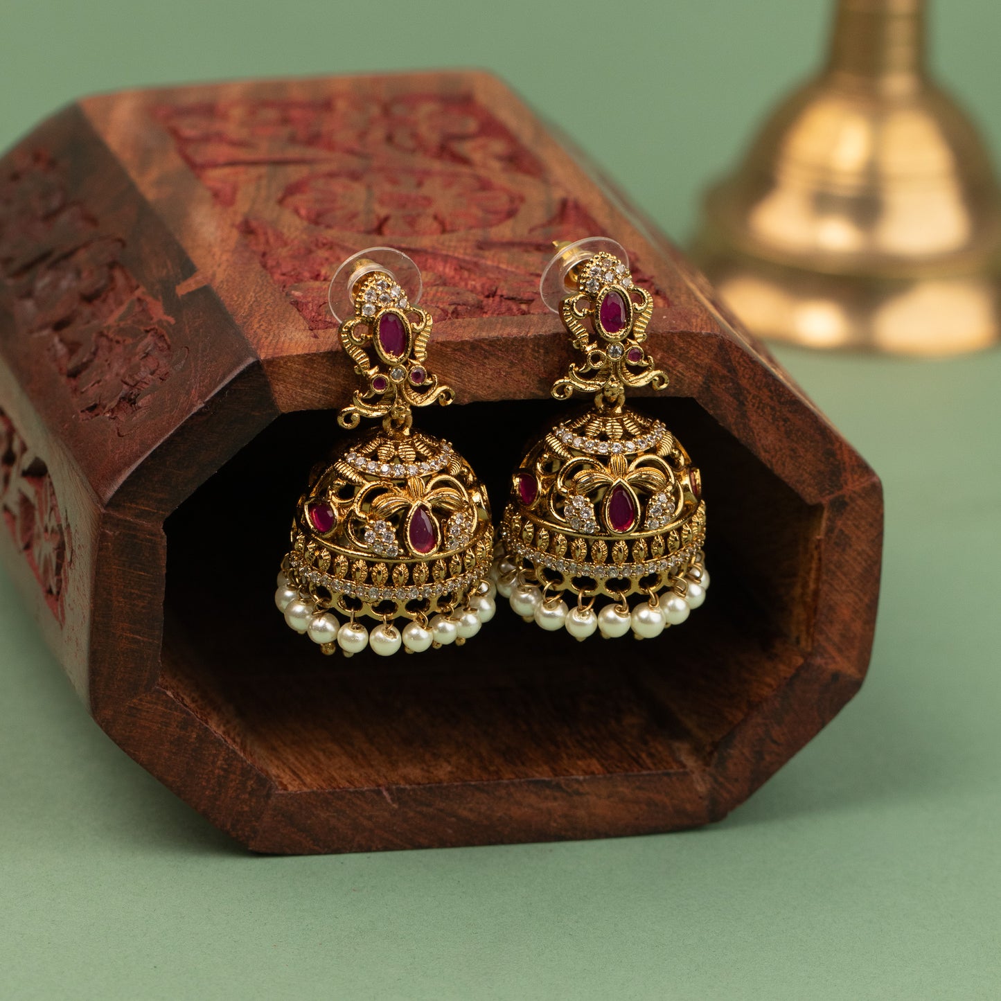 Antique Earrings E936