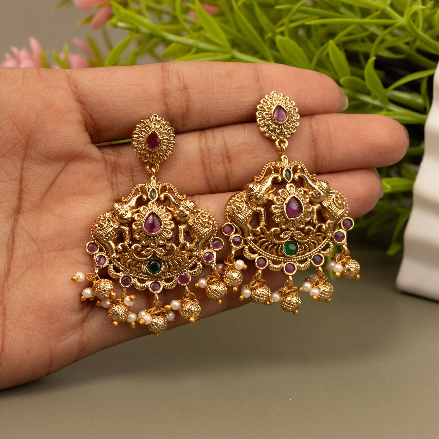 Antique Earrings E1057