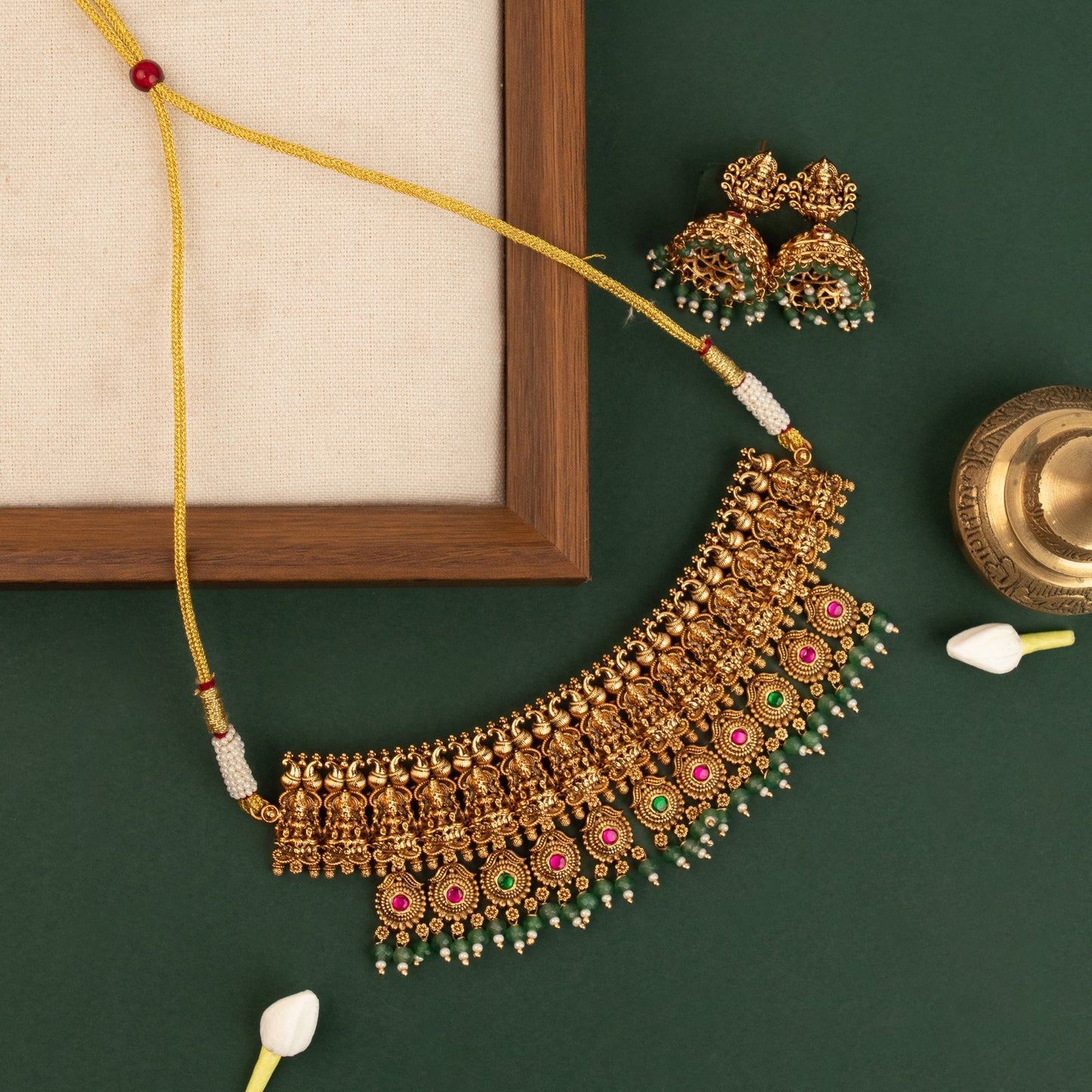 Premium Necklace 1077