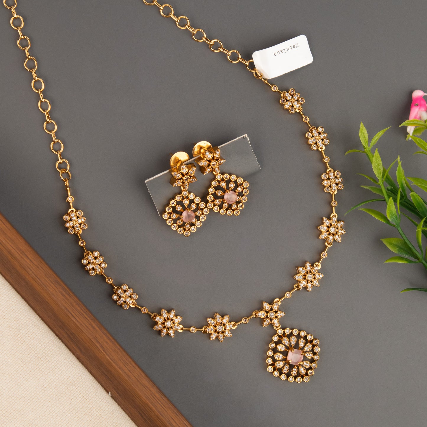 Necklace 402