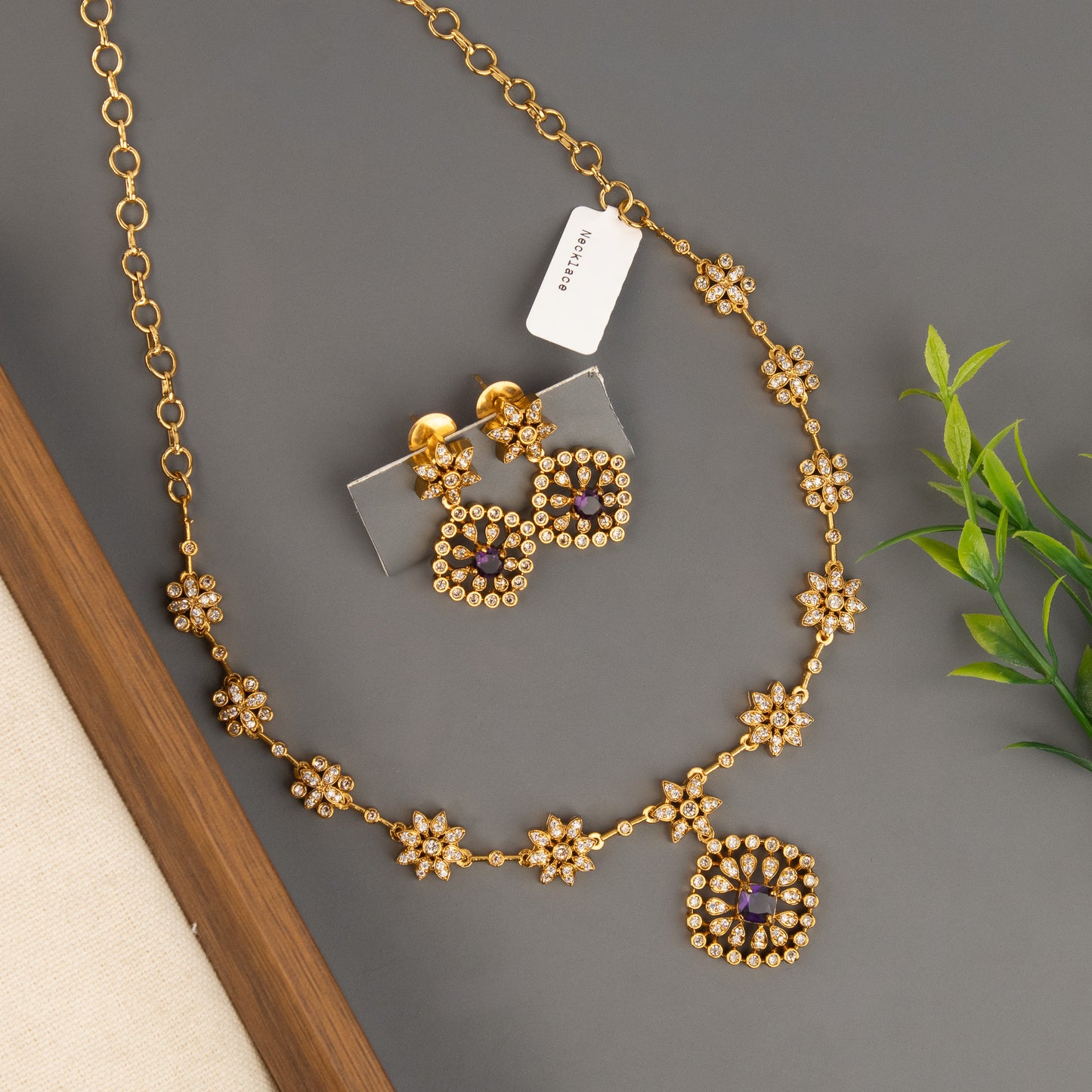 Necklace 402