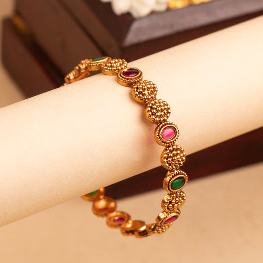 Antique Bangle B321