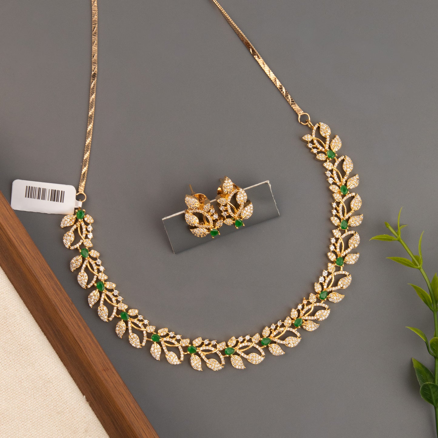 Premium Necklace 990