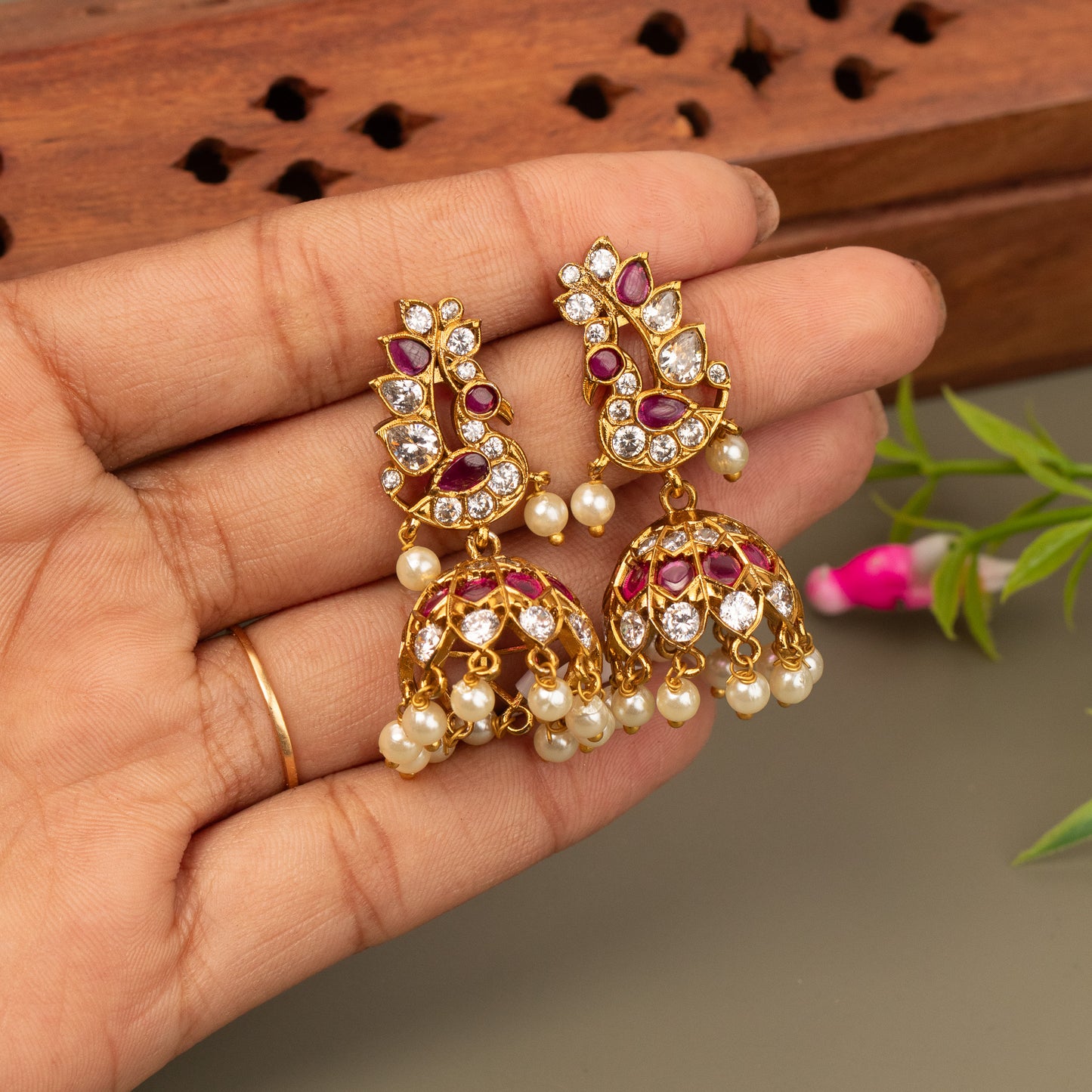 Antique Earrings E1101