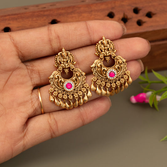 Antique Earrings E1099
