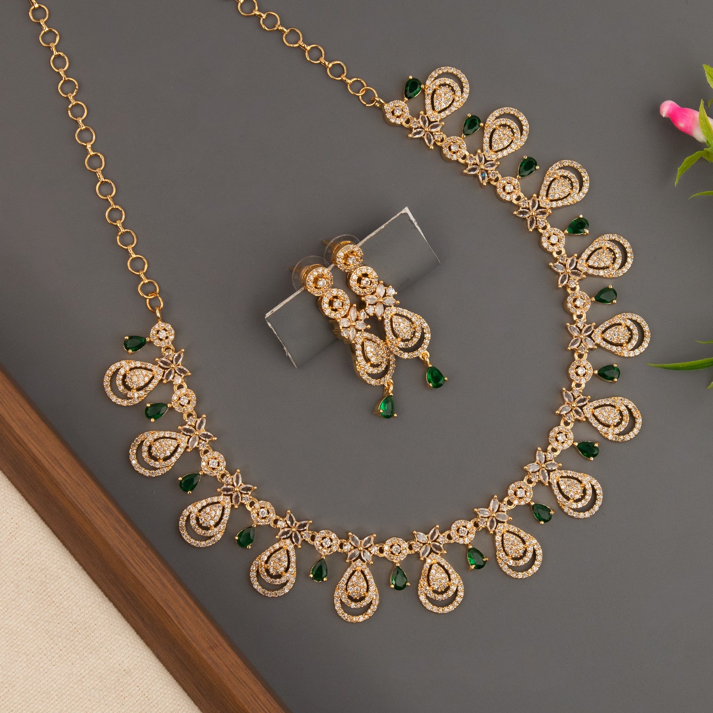 Premium Necklace 951