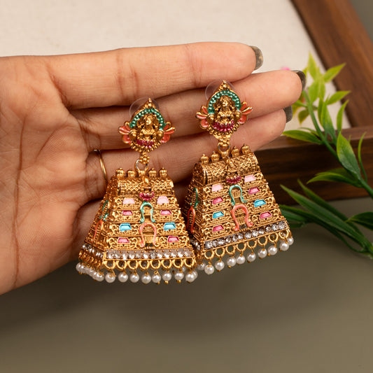 Antique Earrings E1119