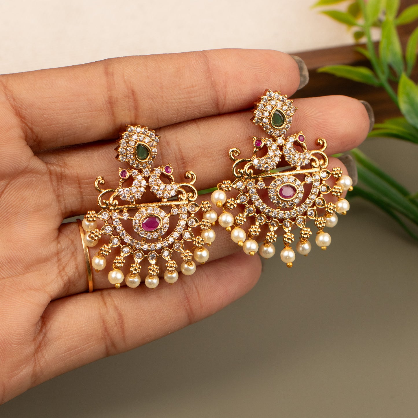 Antique Earrings E1122