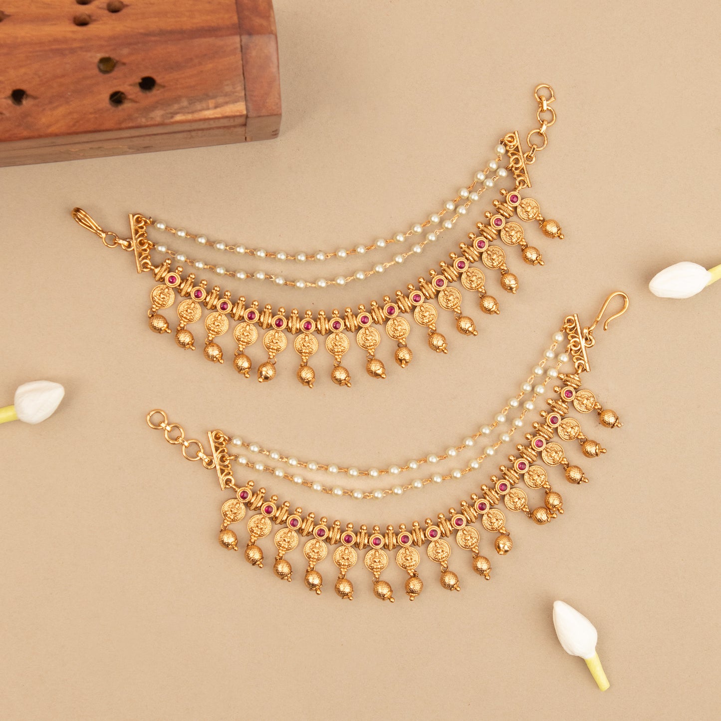 Premium Ear Chain EC91