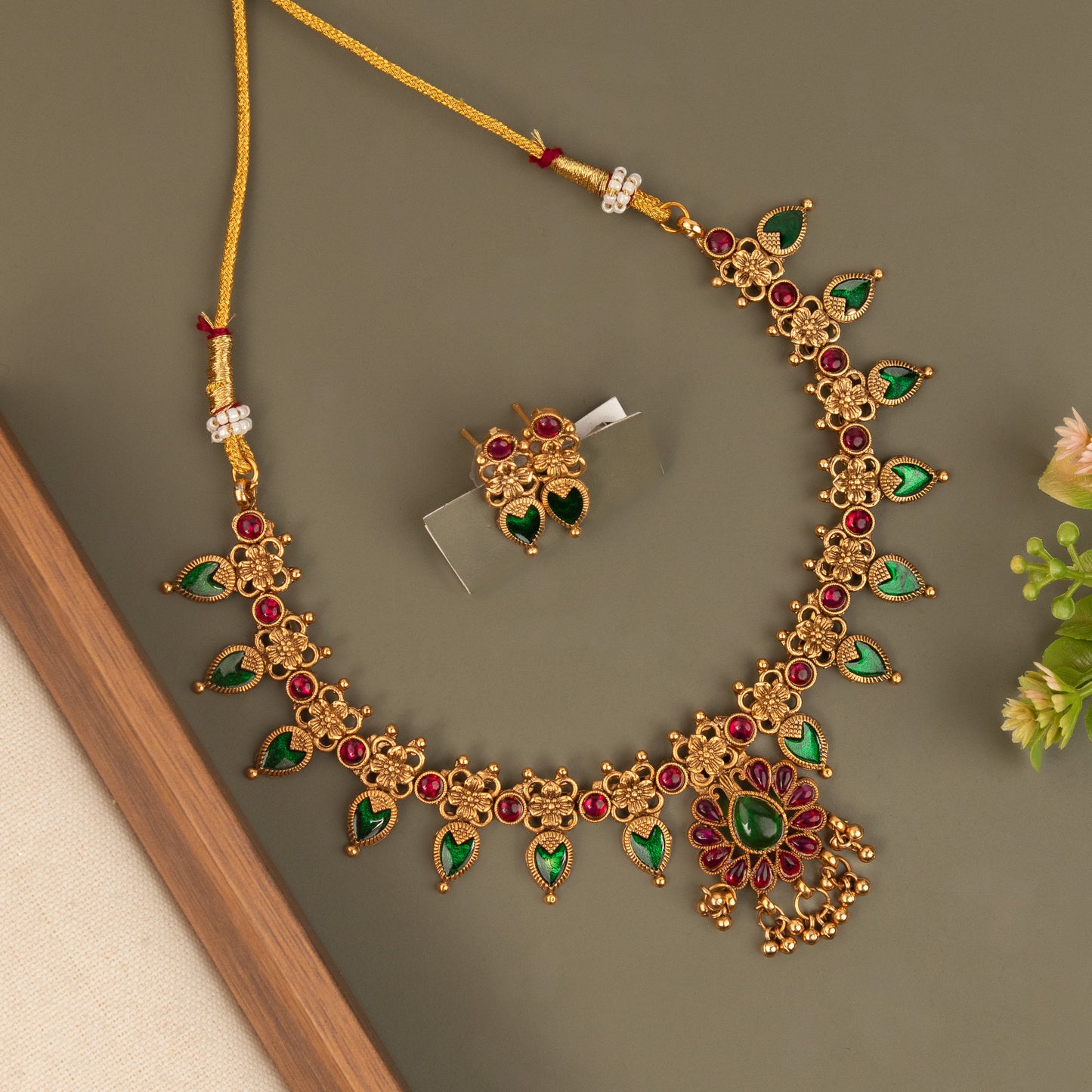Necklace 298