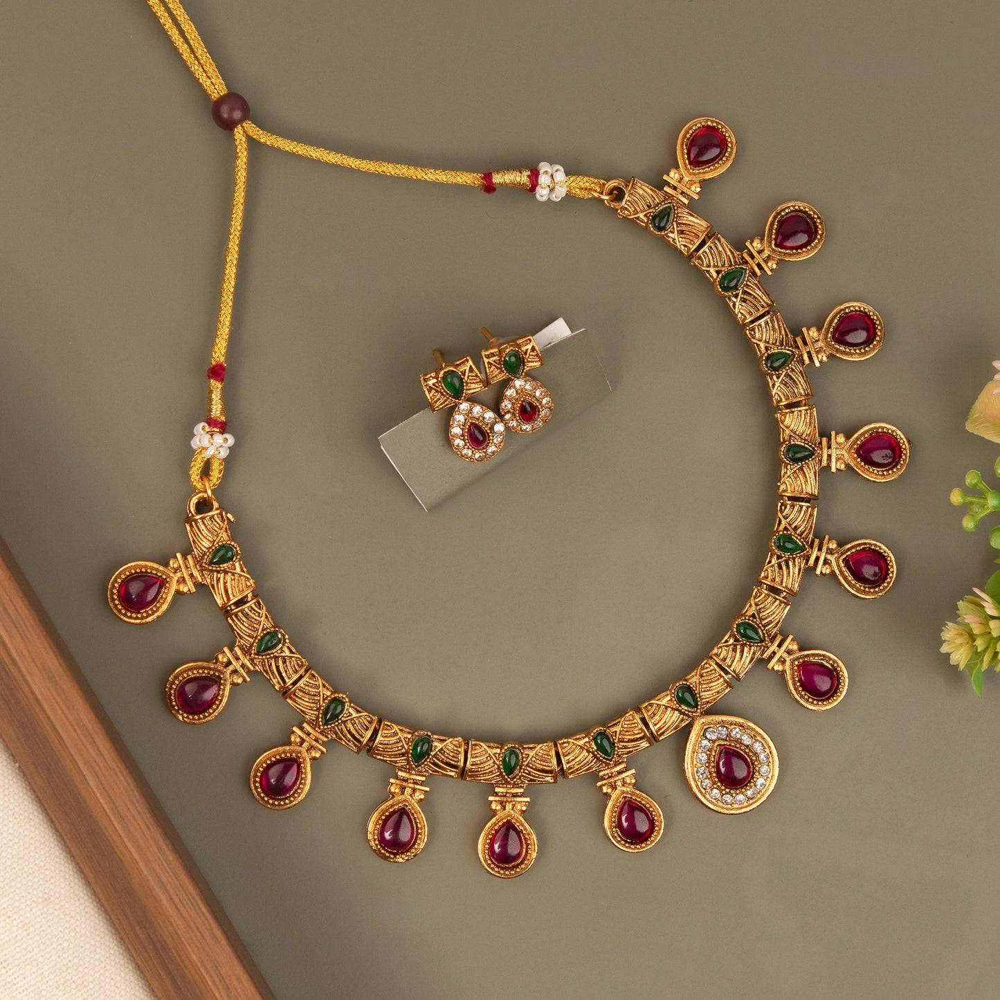Necklace 303