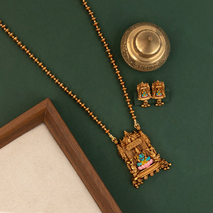 Necklace 560
