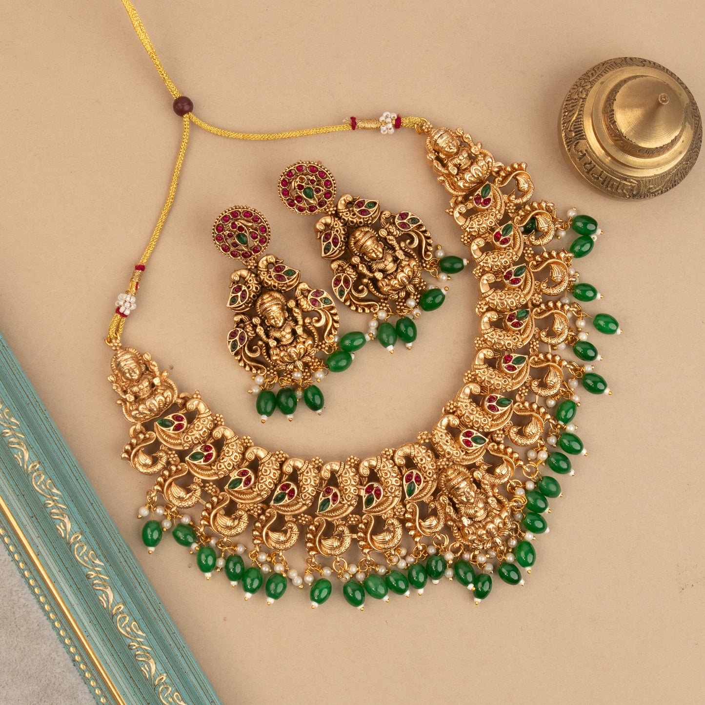 Necklace 360