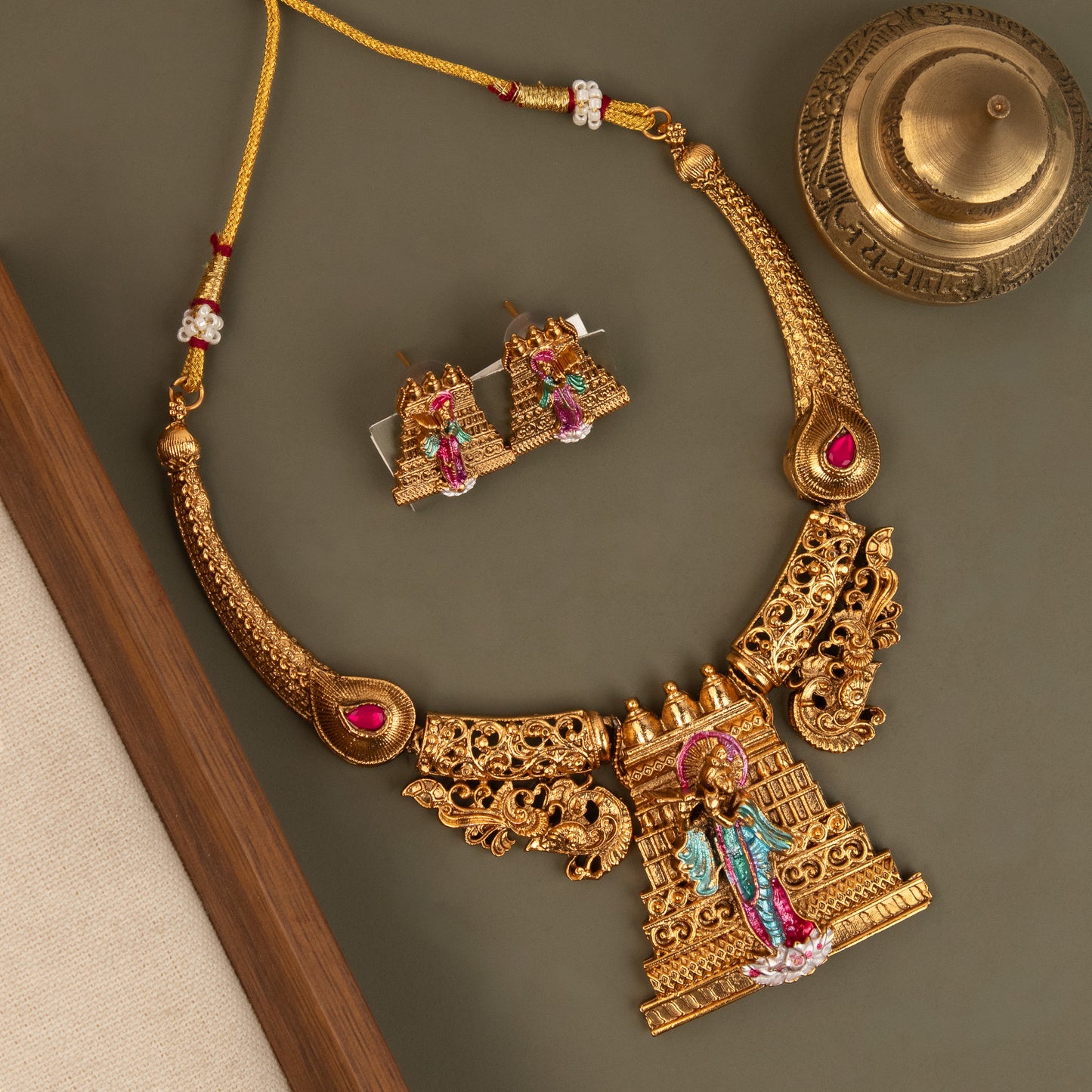 Necklace 477