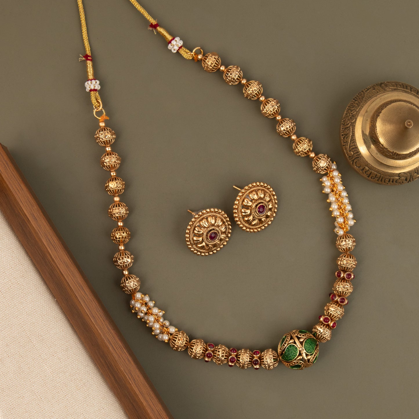 Necklace 671
