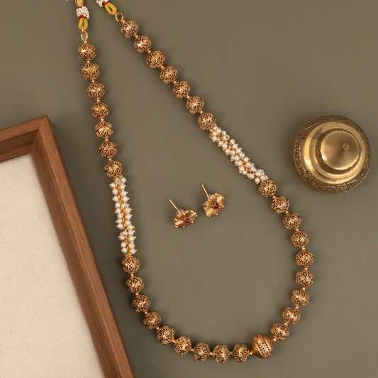 Necklace 672