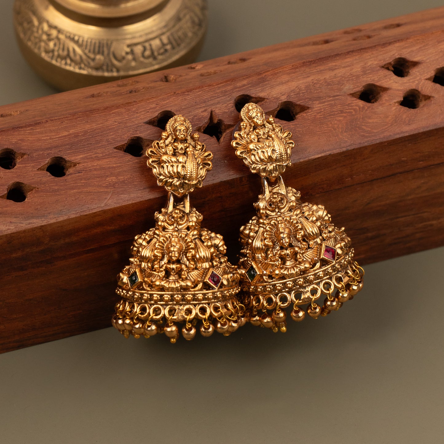Antique Earrings E1218