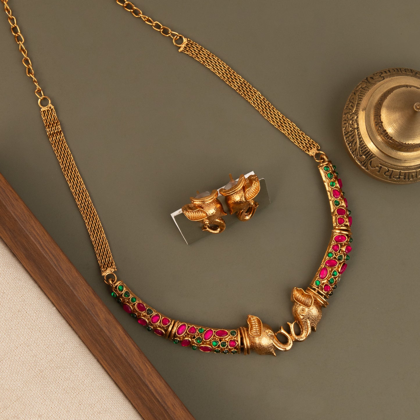 Necklace 702