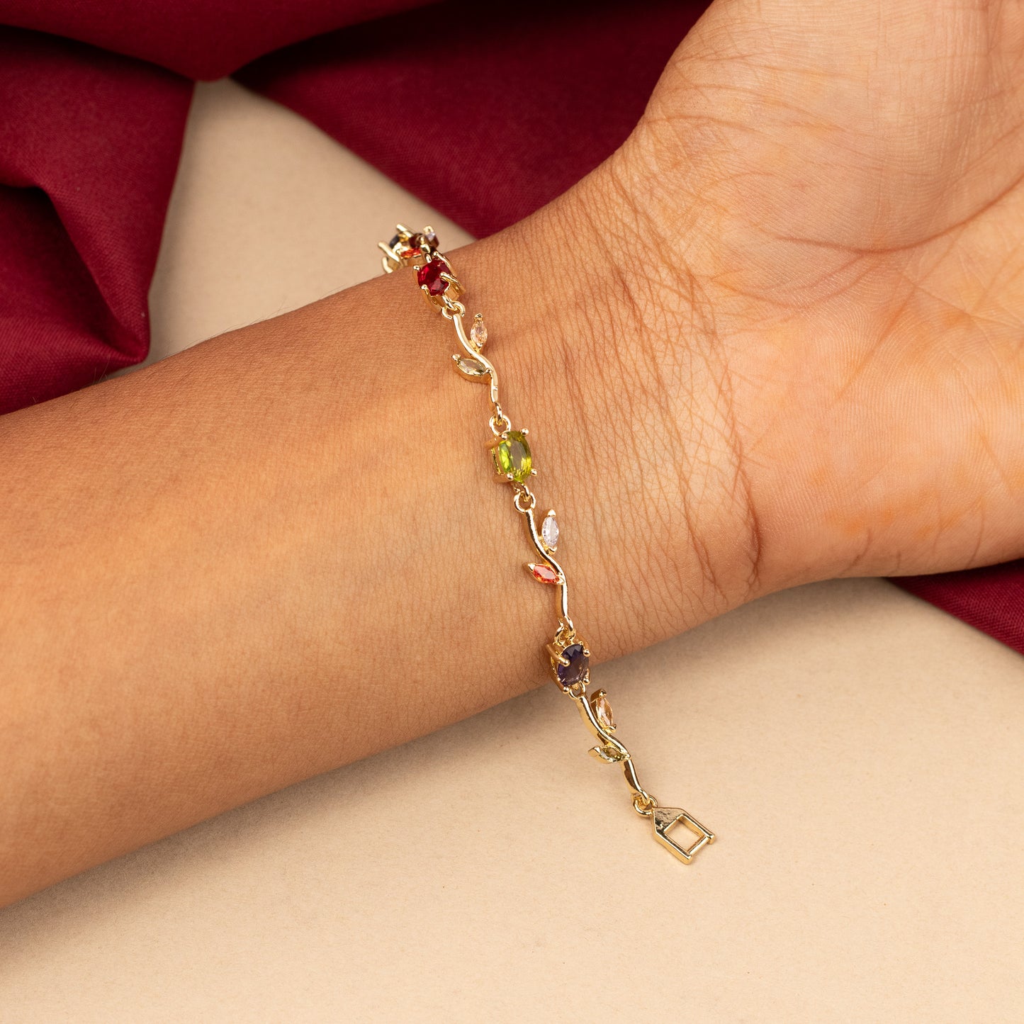 Mehendi-Gold Polish Trendy Tulips Leaf Designed AD Bracelets BR136