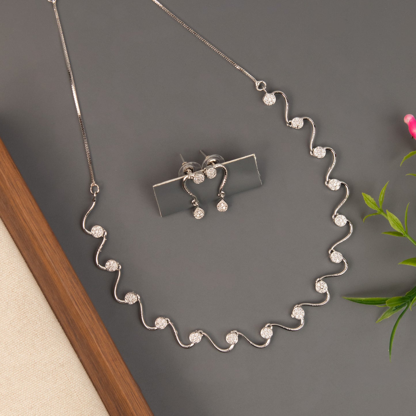Necklace 733