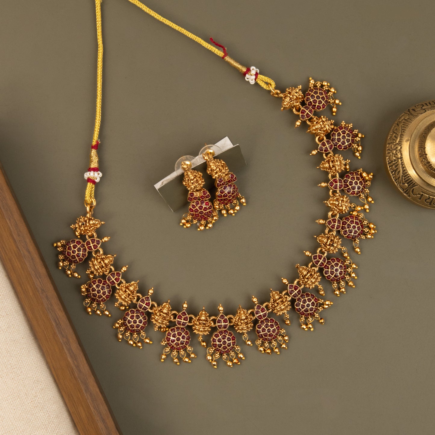 Necklace 768