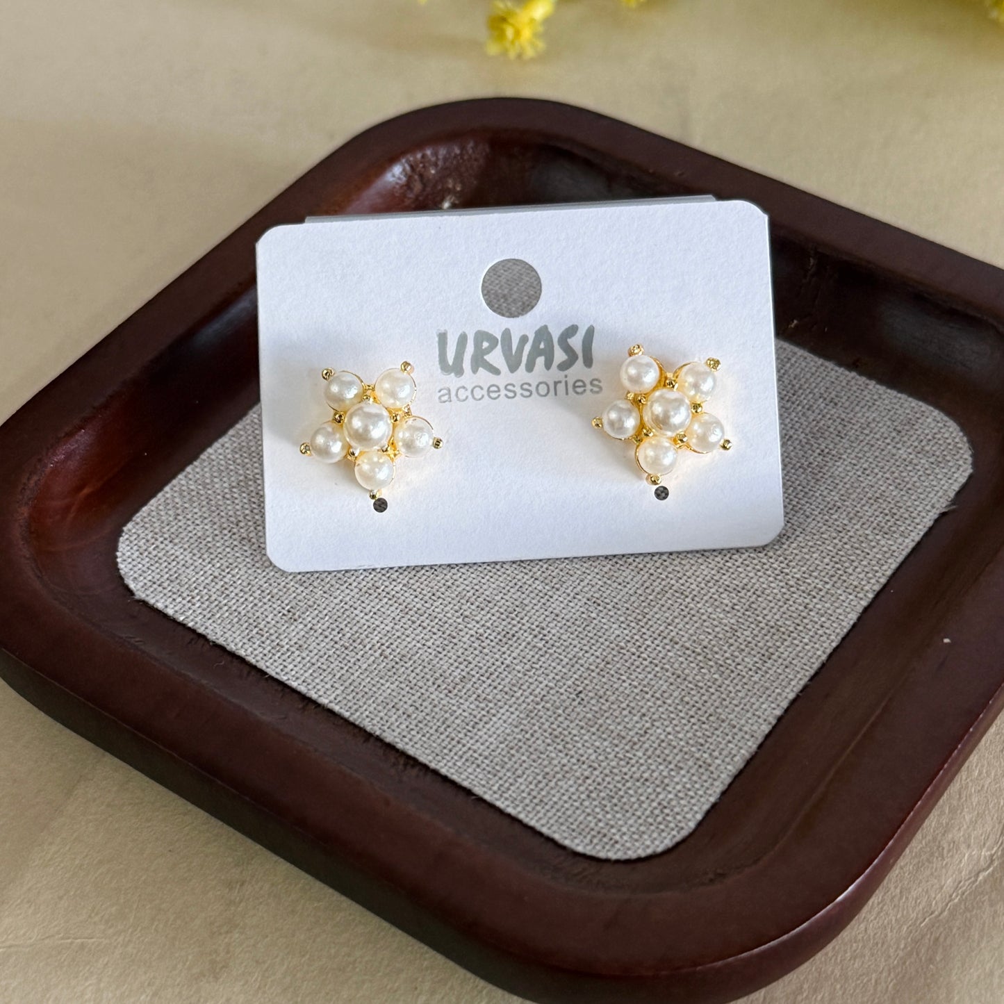 Navaratna Stud Earrings E303