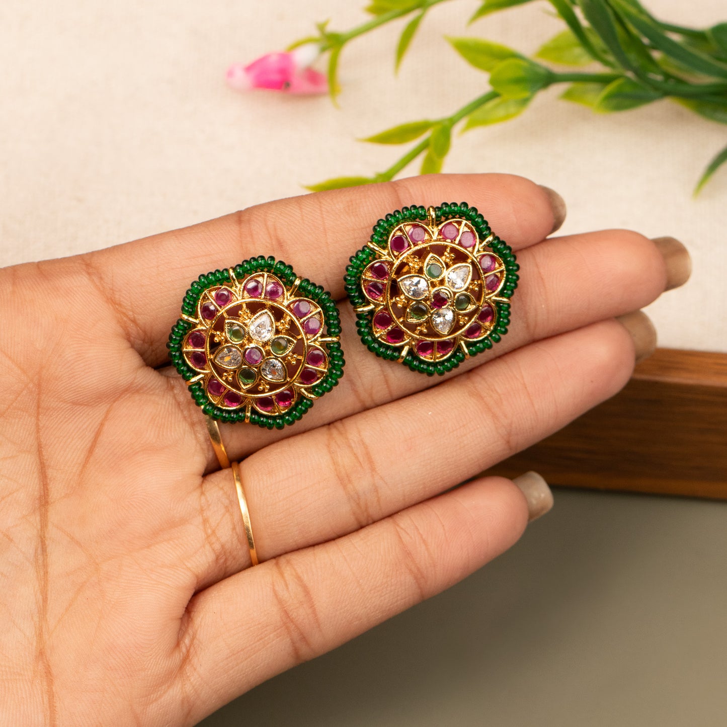 Antique Stud Earrings E1294