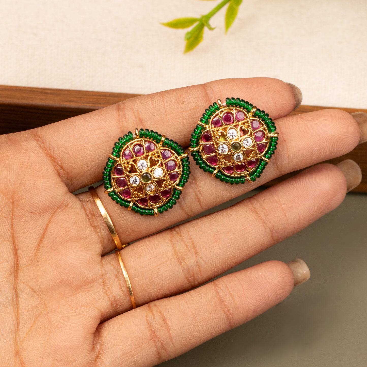 Antique Stud Earrings E1293