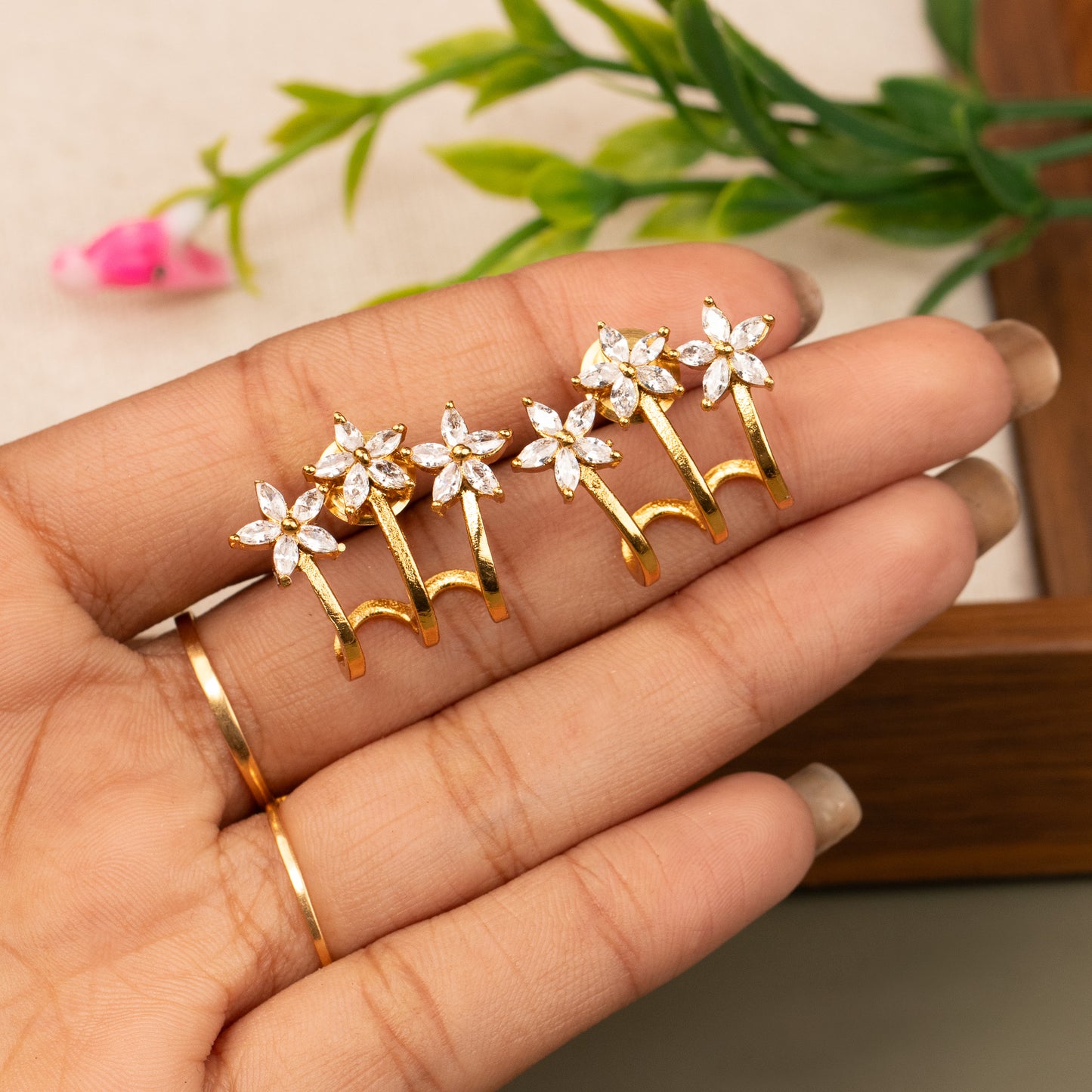 Stud Earrings E1315